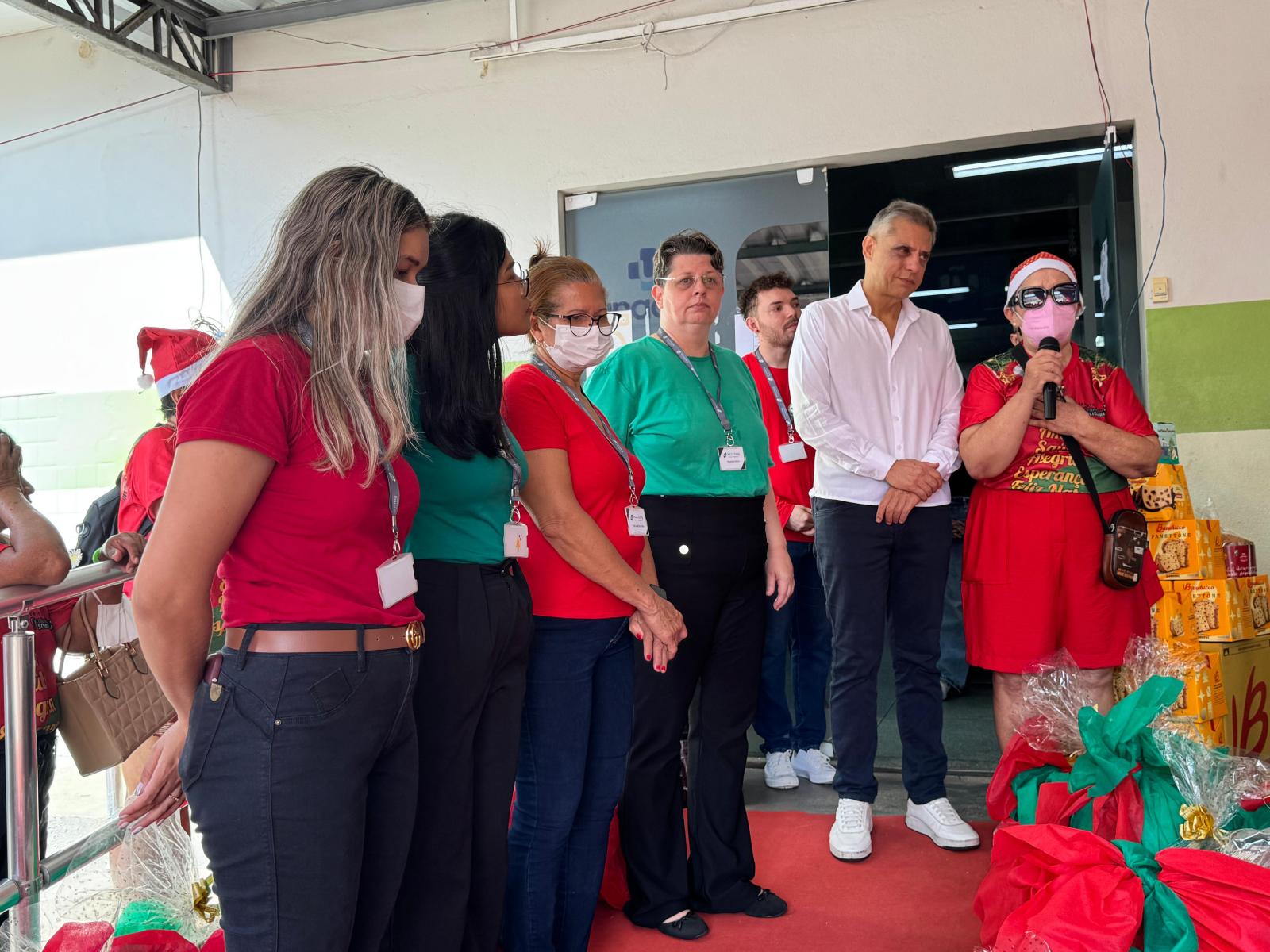 Clínicas Integradas Secco Jung promovem Natal Solidário em parceria com o Projeto Garotinhas Solidárias