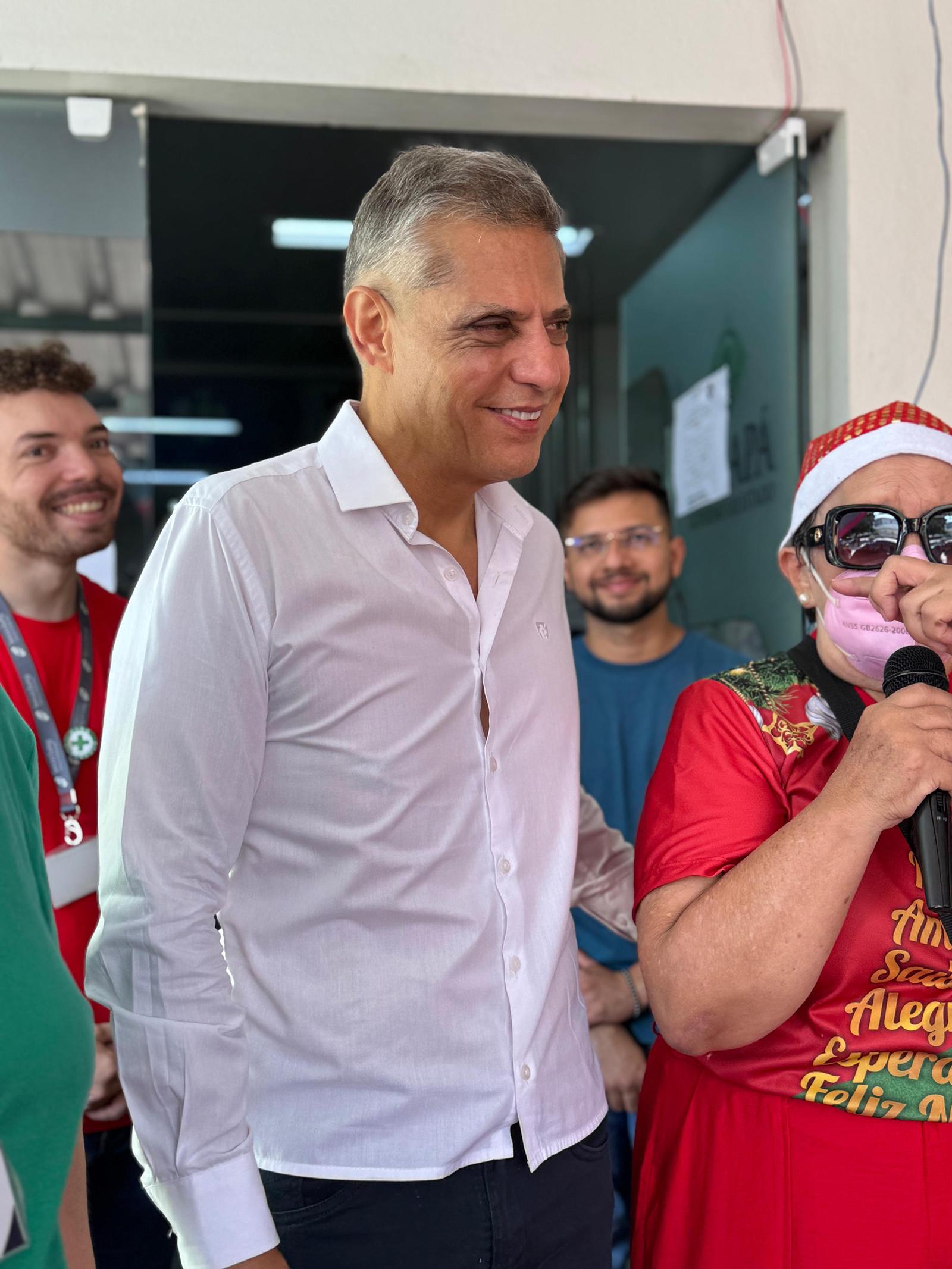 Clínicas Integradas Secco Jung promovem Natal Solidário em parceria com o Projeto Garotinhas Solidárias